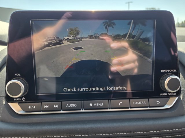 Used 2026 Nissan Rogue SV FWD image 24
