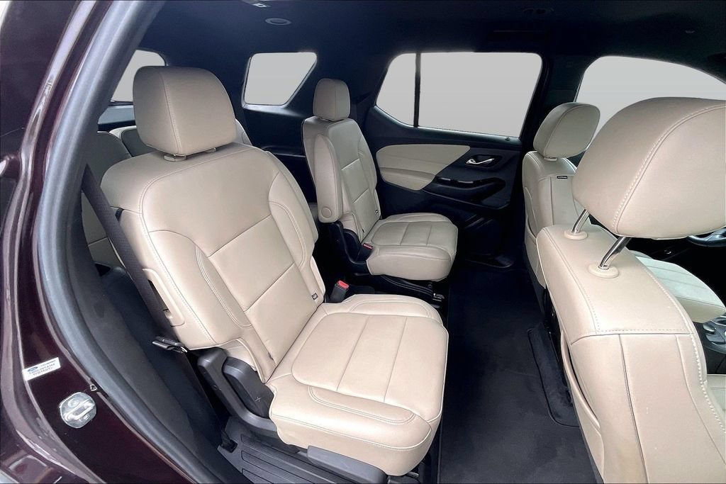 Used 2022 Chevrolet Traverse LT w/ LPO, Cargo Package AWD/4WD image 27