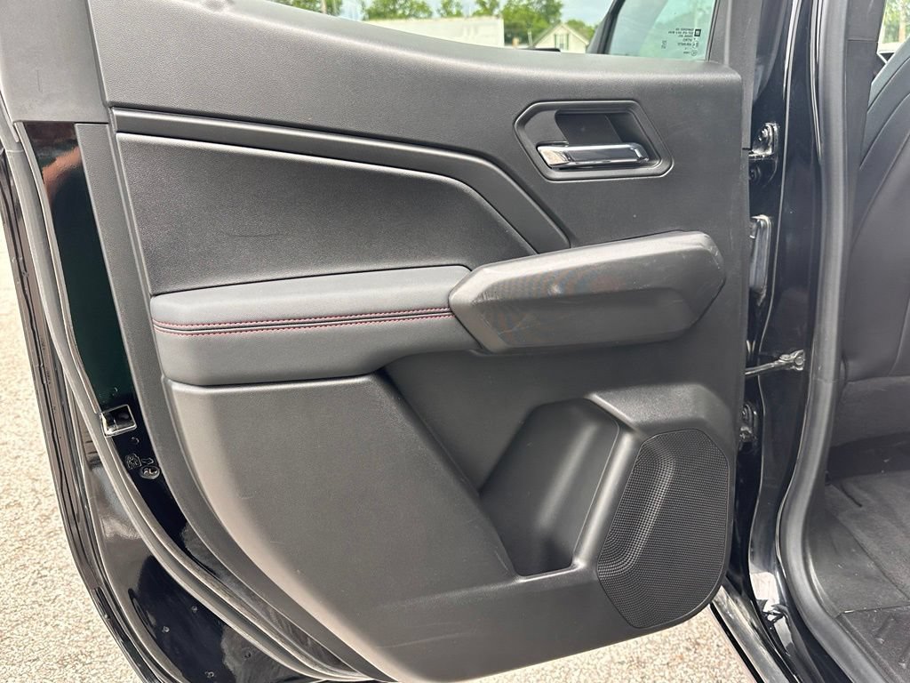 Used 2023 Chevrolet Colorado Z71 w/ Z71 Convenience Package 2 AWD/4WD image 19