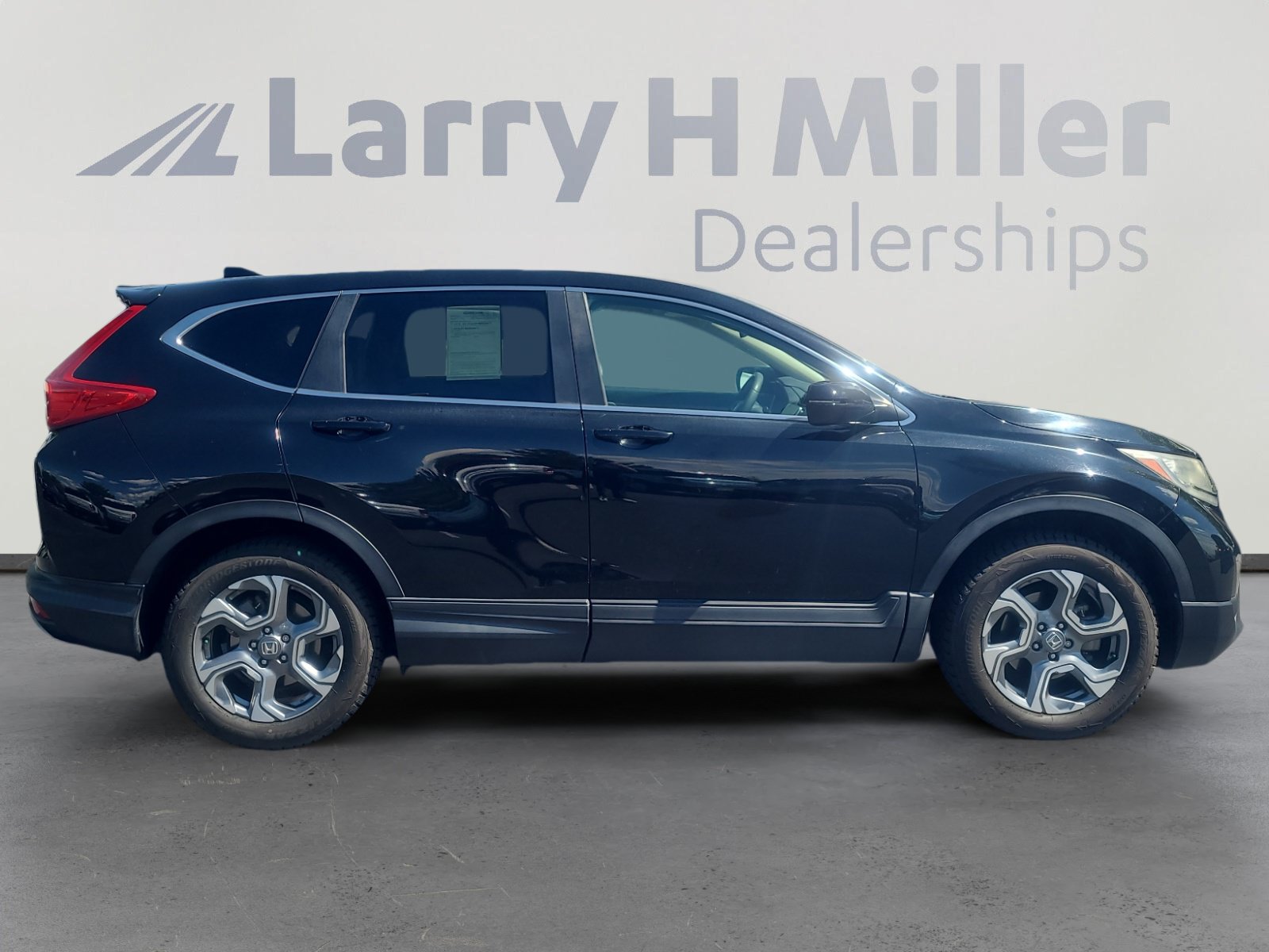 Used 2018 Honda CR-V EX image 6