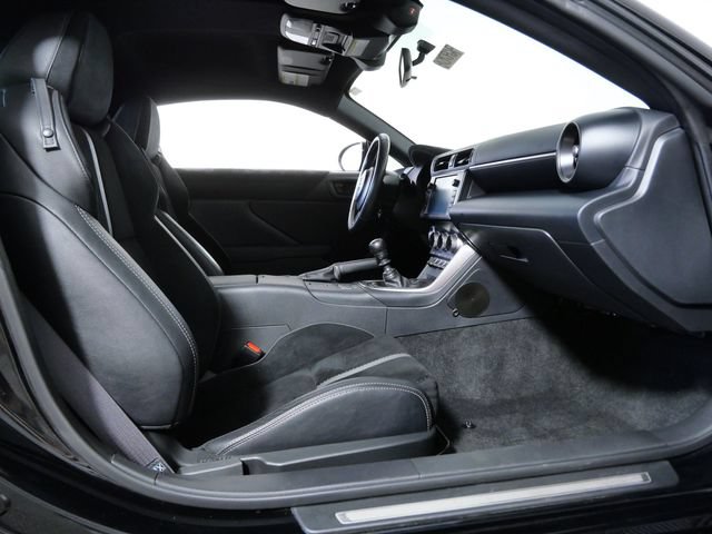 Used 2024 Toyota GR86 Premium RWD image 10