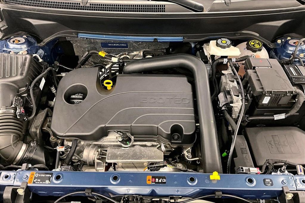 Used 2024 GMC Terrain SLE w/ Driver Convenience Package image 12