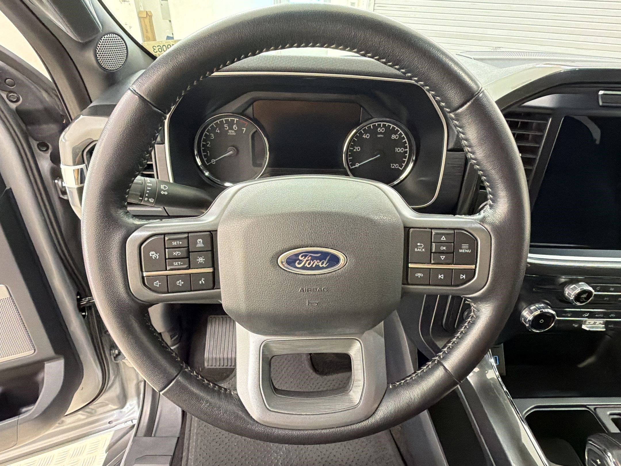 Certified 2022 Ford F150 XLT w/ Equipment Group 302A High image 17