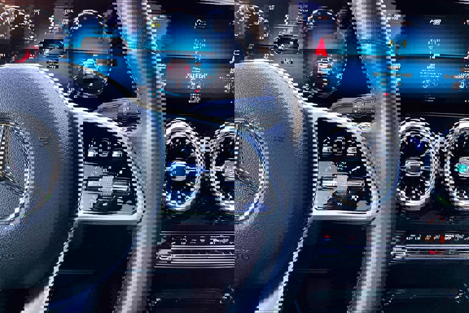 Used 2020 Mercedes-Benz GLB 250 image 26