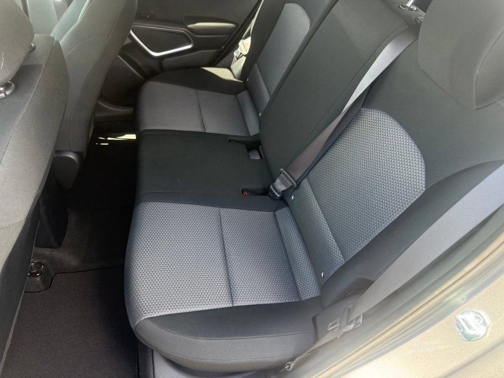 Used 2025 Kia Soul LX w/ LX Technology Package FWD image 35