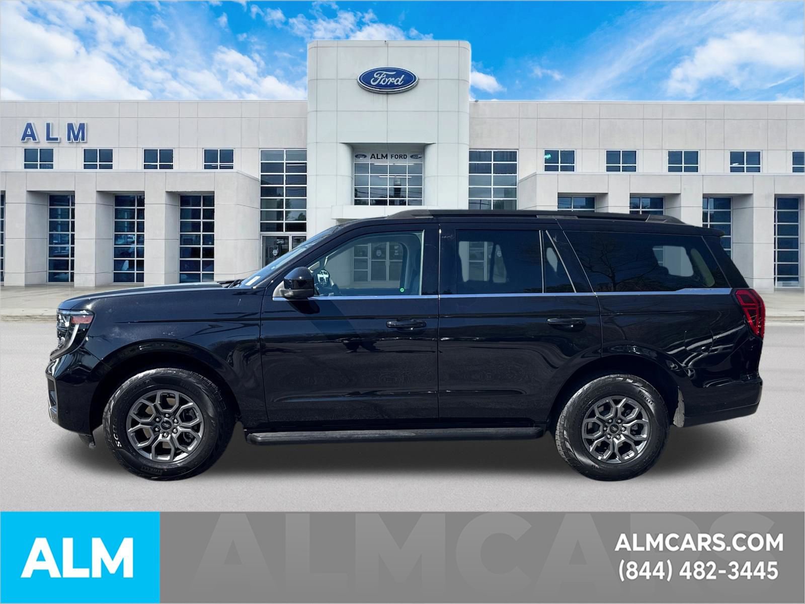 Certified 2025 Ford Expedition Active AWD/4WD image 9