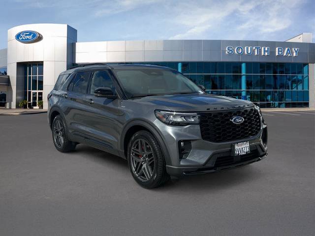 Certified 2025 Ford Explorer ST-Line w/ Premium Package RWD image 7