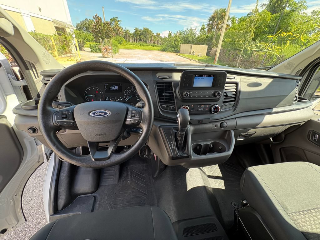 Certified 2025 Ford Transit 250 Low Roof w/ Exterior Upgrade Package RWD image 8