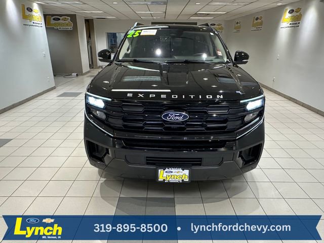 Certified 2025 Ford Expedition Max Active AWD/4WD image 29