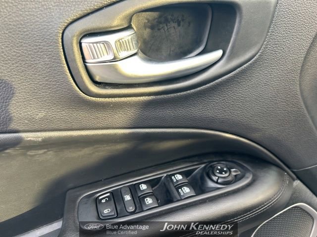 Used 2021 Jeep Compass Altitude image 14