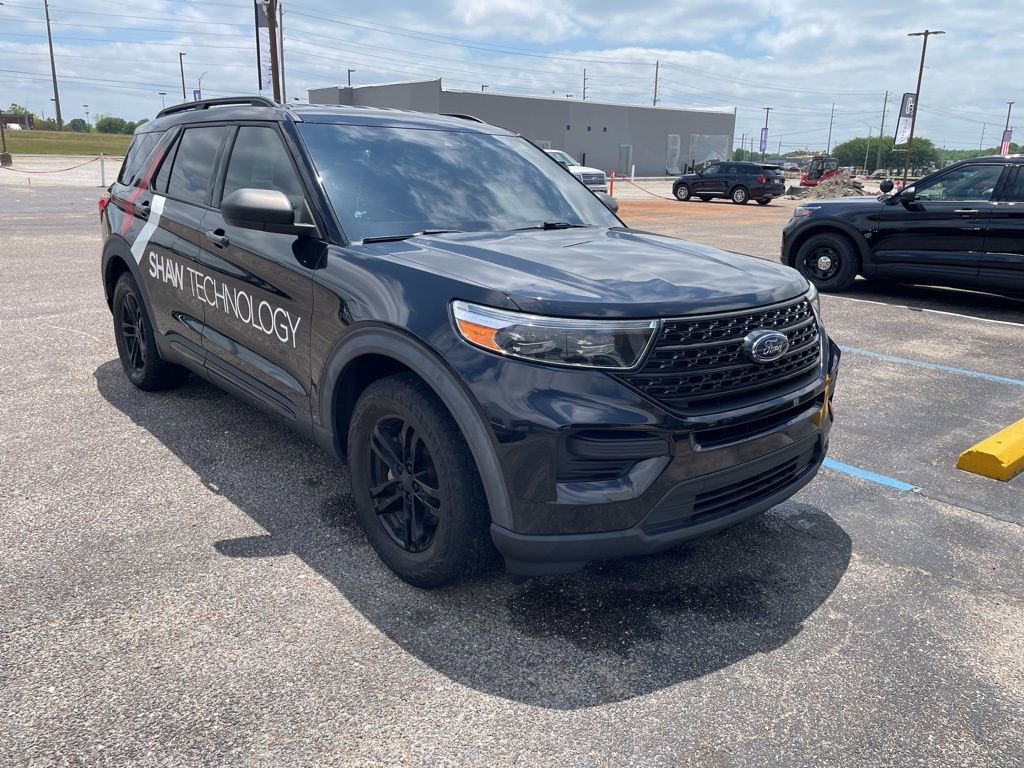 Certified 2020 Ford Explorer XLT RWD image 1