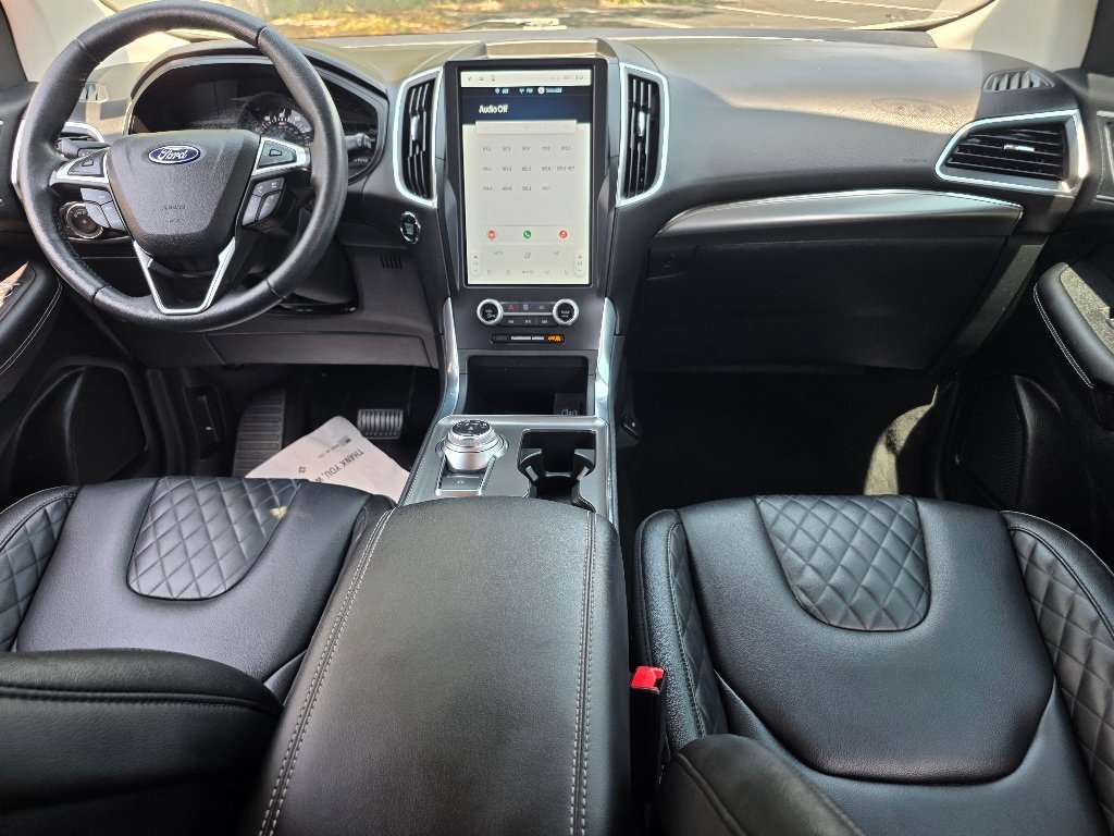 Certified 2024 Ford Edge Titanium AWD/4WD image 2