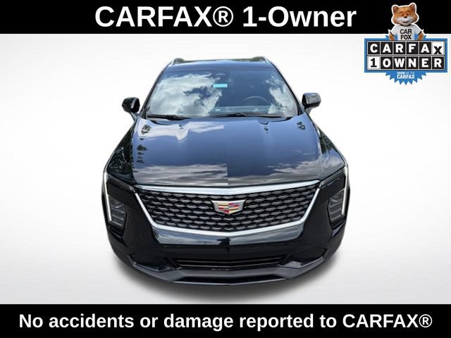 Used 2025 Cadillac XT4 Premium Luxury AWD/4WD image 2