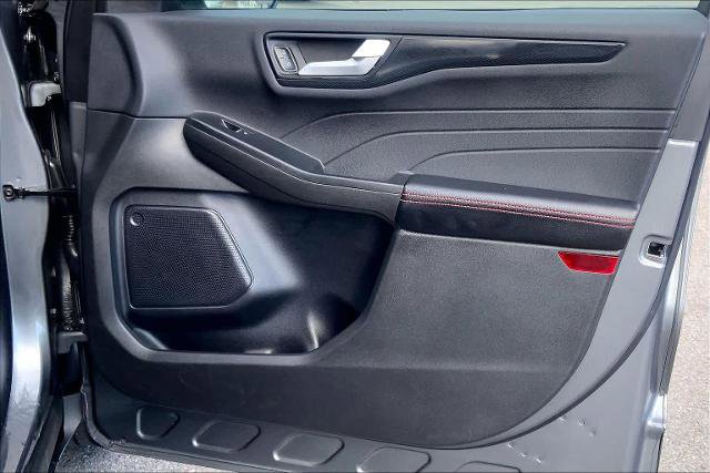 Certified 2025 Ford Escape ST-Line image 23