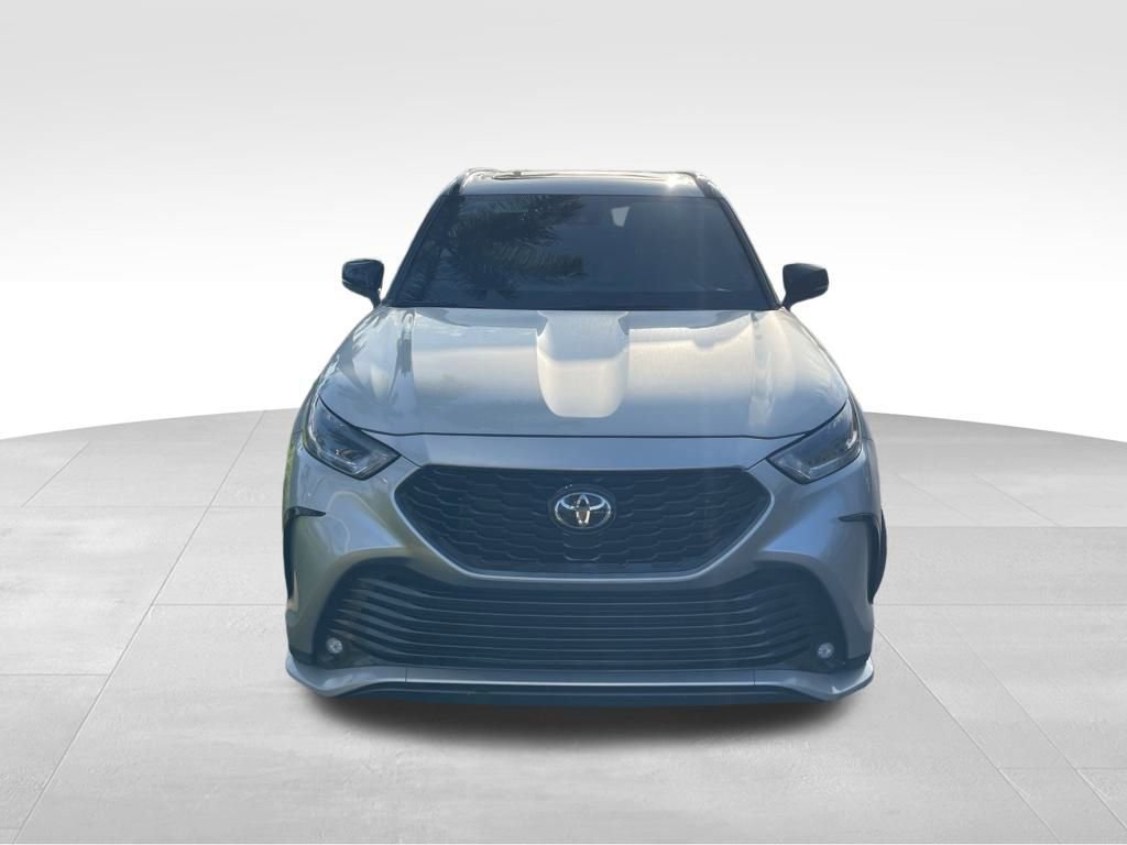 Used 2022 Toyota Highlander XSE image 13