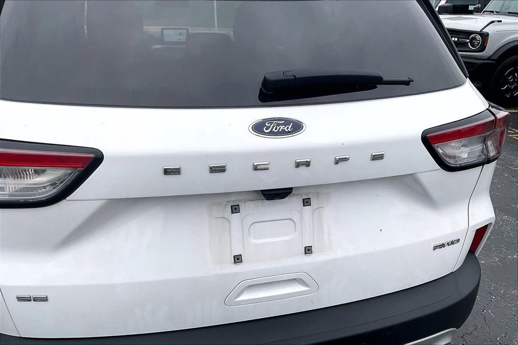 Certified 2022 Ford Escape SE w/ Cold Weather Package AWD/4WD image 31