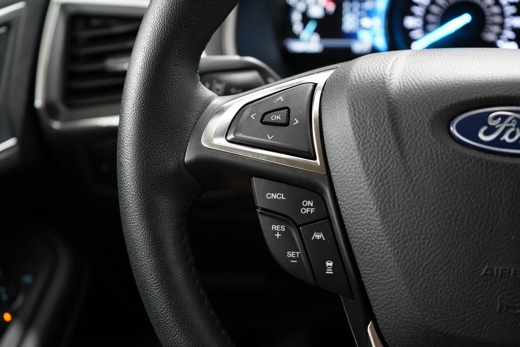Certified 2023 Ford Edge Titanium AWD/4WD image 19