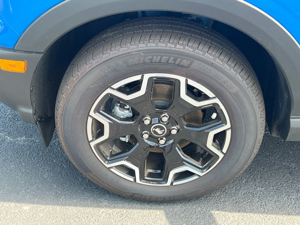 Certified 2025 Ford Bronco Sport Outer Banks AWD/4WD image 12