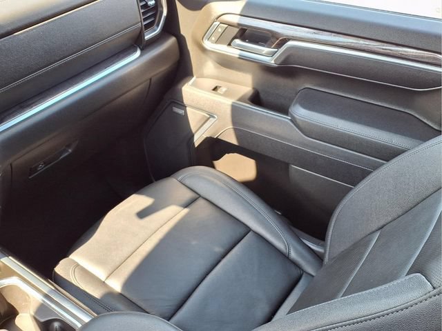 Used 2025 Chevrolet Silverado 1500 LTZ AWD/4WD image 13