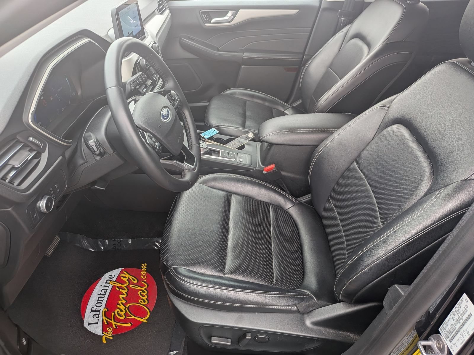 Certified 2022 Ford Escape SEL w/ Technology Package AWD/4WD image 12