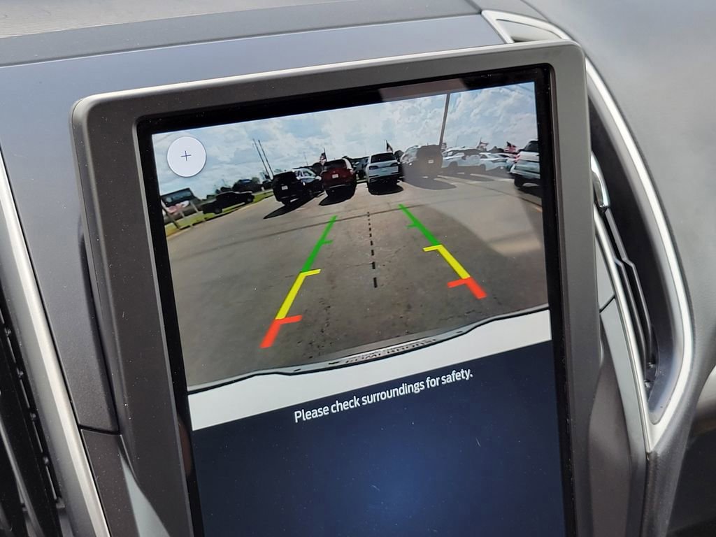 Certified 2024 Ford Edge SE image 24