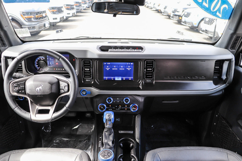 Certified 2023 Ford Bronco Big Bend w/ Sasquatch Package AWD/4WD image 17
