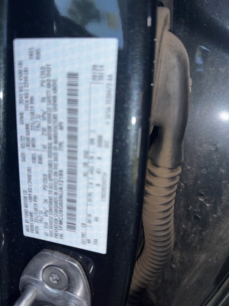 Certified 2022 Ford Escape SE w/ SE Sport Appearance Package image 9