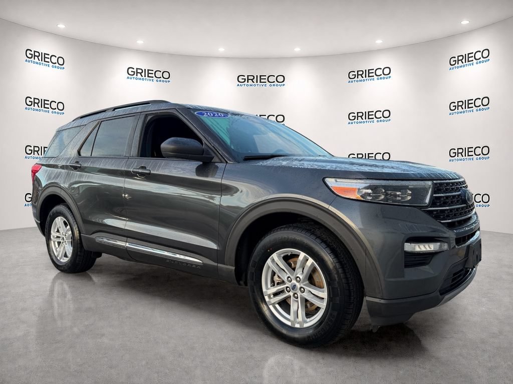 Certified 2020 Ford Explorer XLT w/ Equipment Group 202A AWD/4WD image 1