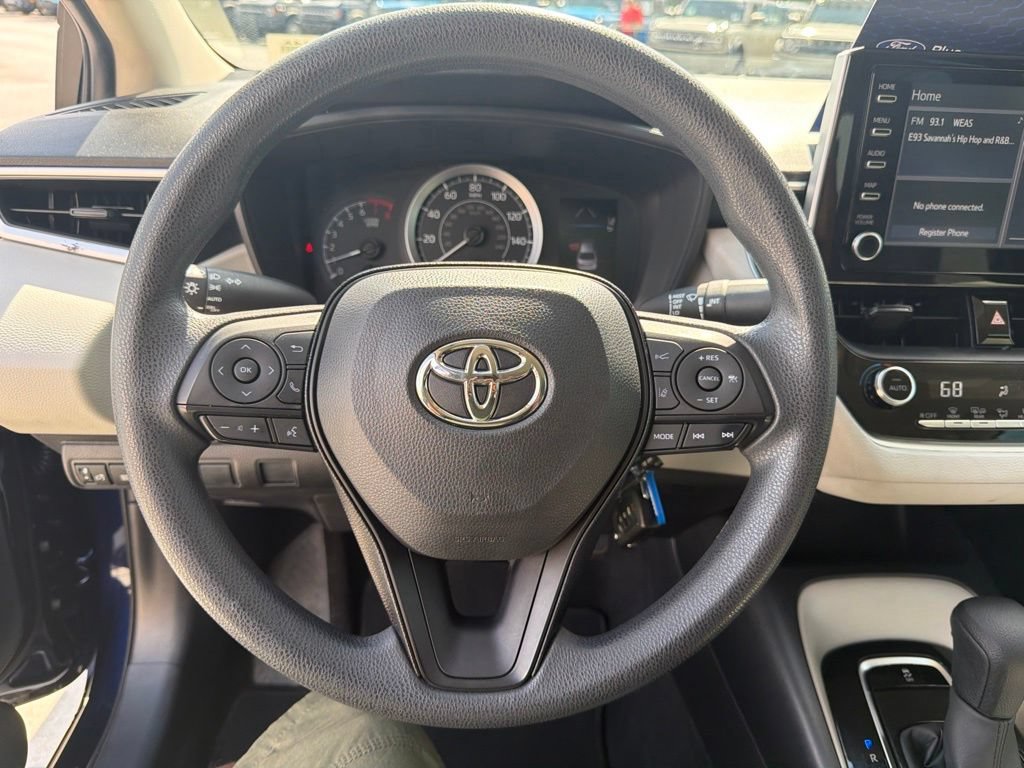 Used 2020 Toyota Corolla LE FWD image 18