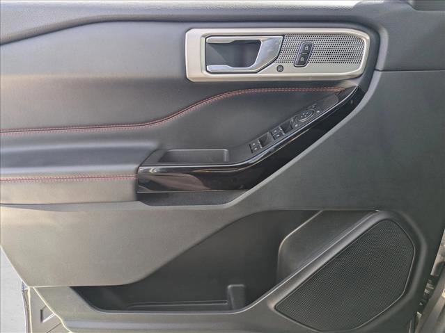 Certified 2023 Ford Explorer ST-Line w/ Class IV Trailer Tow Package image 11