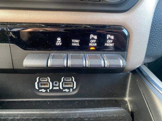 Used 2020 RAM 1500 Laramie AWD/4WD image 22