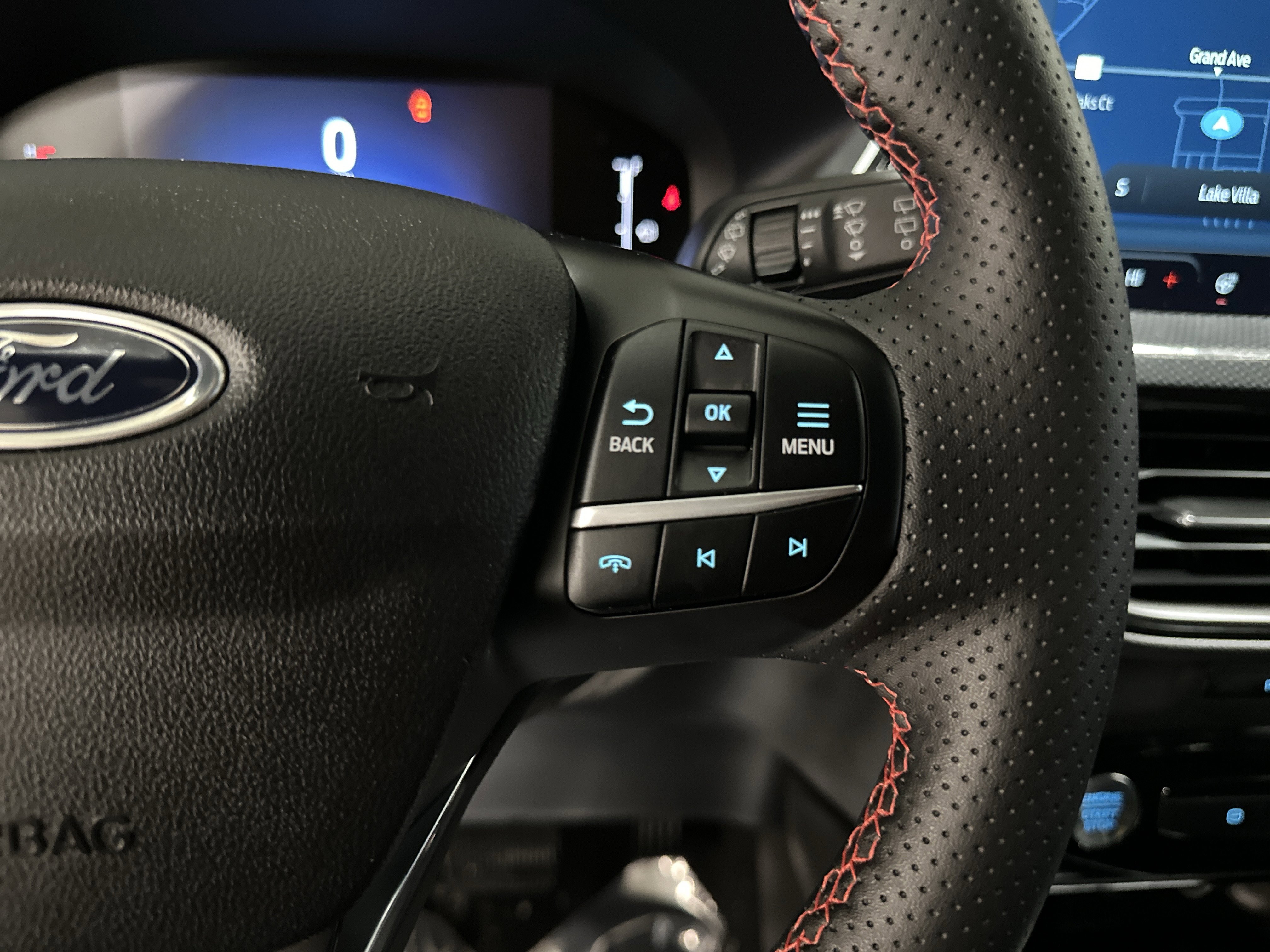 Certified 2025 Ford Escape ST-Line w/ Equipment Group 301A image 22