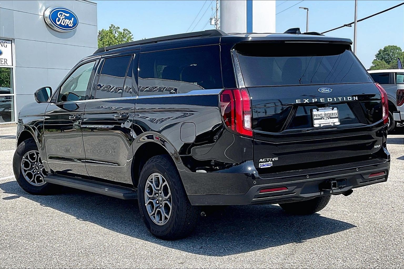 Certified 2025 Ford Expedition Max Active AWD/4WD image 11