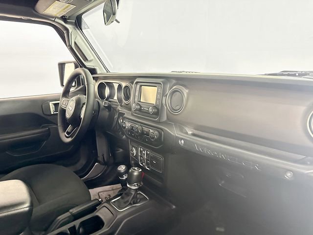 Used 2018 Jeep Wrangler Unlimited Sport S image 27