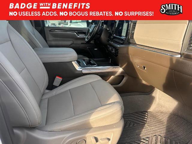 Used 2024 Chevrolet Silverado 2500 LTZ w/ LTZ Convenience Package image 12