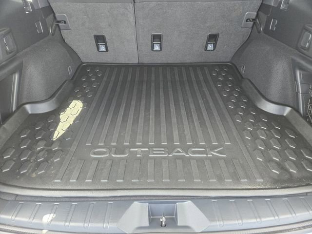 Used 2024 Subaru Outback Premium AWD/4WD image 30