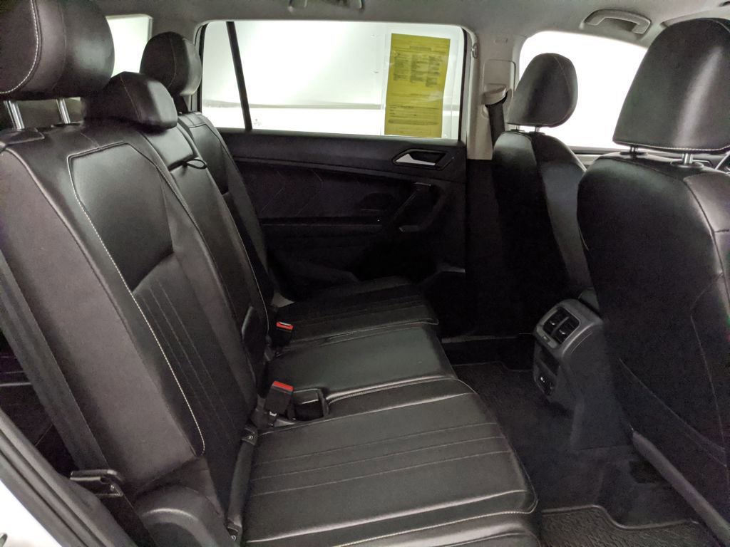 Used 2022 Volkswagen Tiguan SE image 20