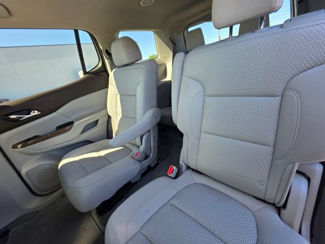 Used 2023 GMC Acadia SLE w/ Driver Convenience Package AWD/4WD image 16
