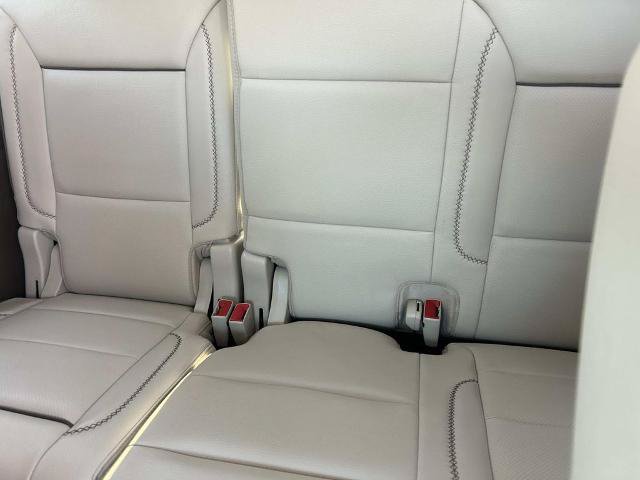 Used 2023 GMC Yukon XL Denali w/ Denali Reserve Package AWD/4WD image 21