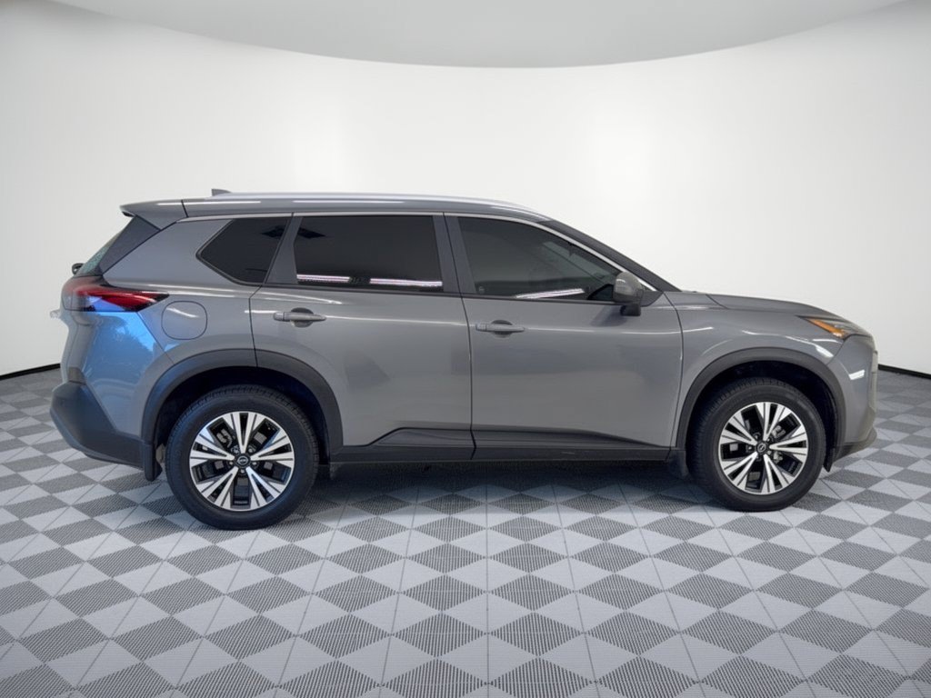 Used 2023 Nissan Rogue SV w/ SV Premium Package FWD image 6