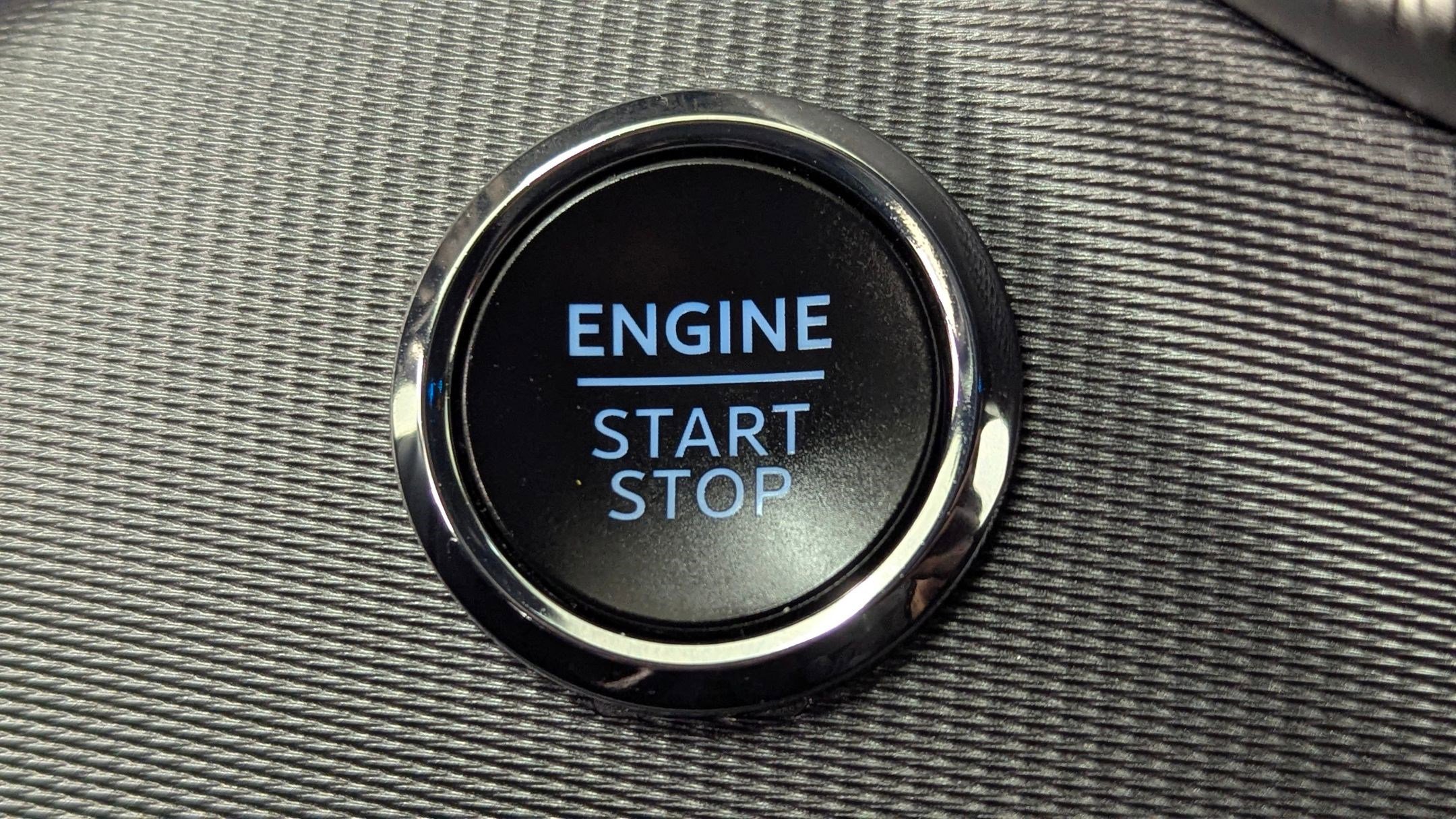 Certified 2025 Ford Explorer ST-Line w/ ST-Line Street Pack image 32