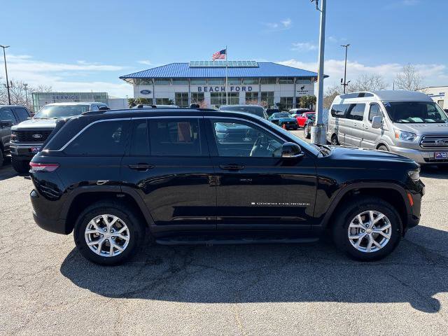 Used 2023 Jeep Grand Cherokee Limited image 4