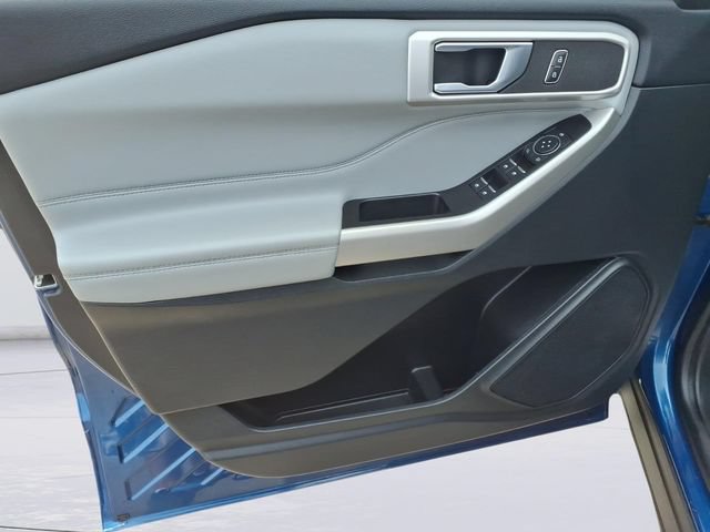 Certified 2022 Ford Explorer XLT w/ Equipment Group 202A AWD/4WD image 12