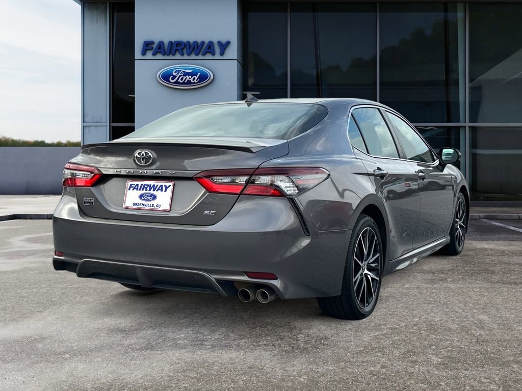 Used 2021 Toyota Camry SE image 6