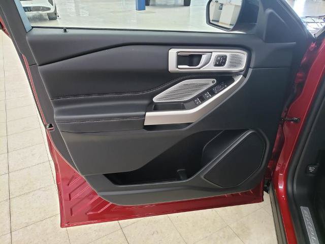 Certified 2023 Ford Explorer Limited w/ Limited Technology Package AWD/4WD image 12