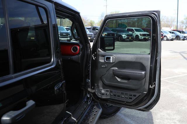 Used 2020 Jeep Wrangler Unlimited Rubicon w/ Dual Top Group AWD/4WD image 28