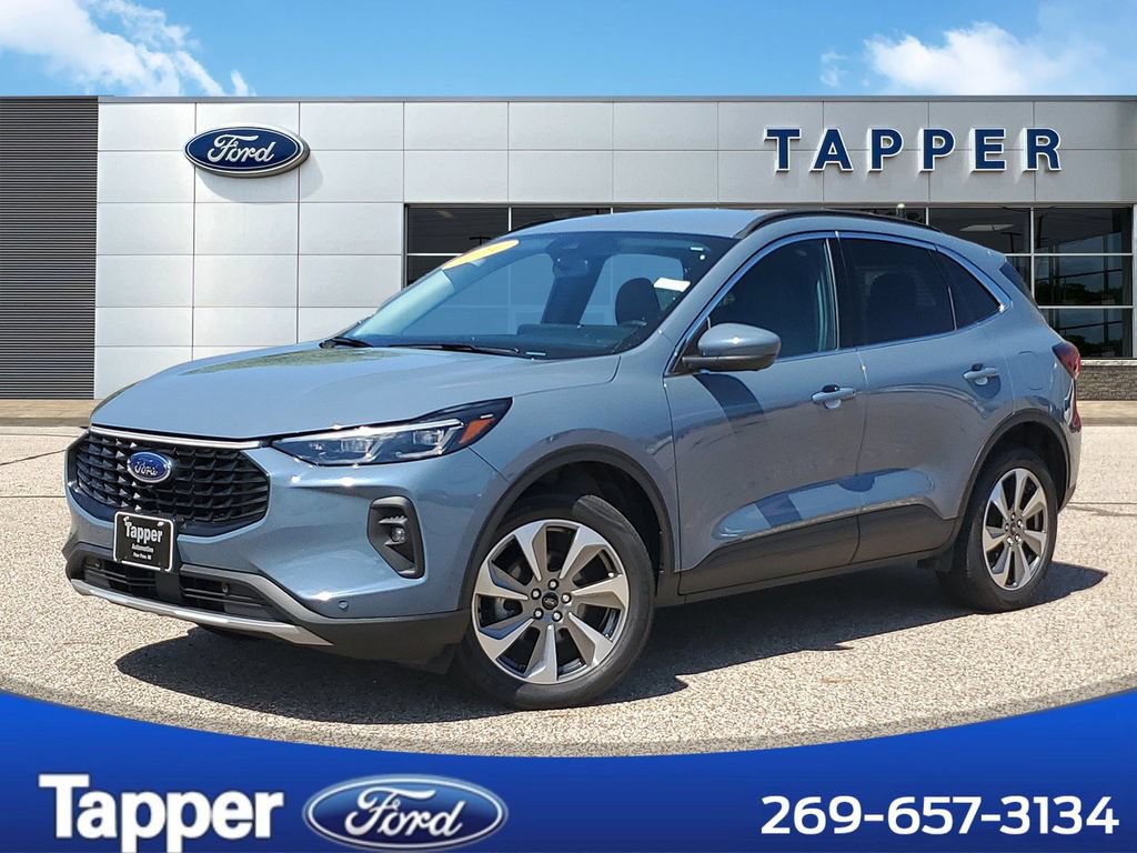 Certified 2024 Ford Escape Platinum AWD/4WD image 1