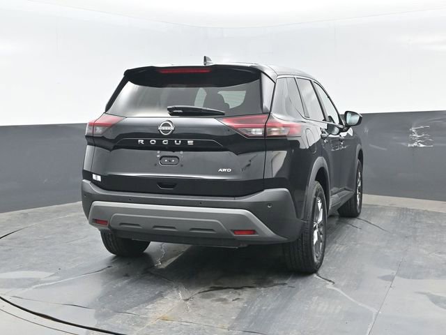 Used 2023 Nissan Rogue S AWD/4WD image 18
