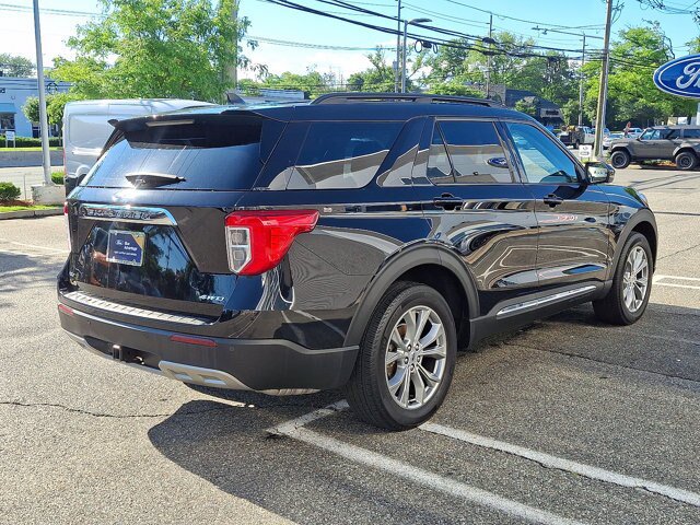 Certified 2023 Ford Explorer XLT w/ Equipment Group 202A AWD/4WD image 17