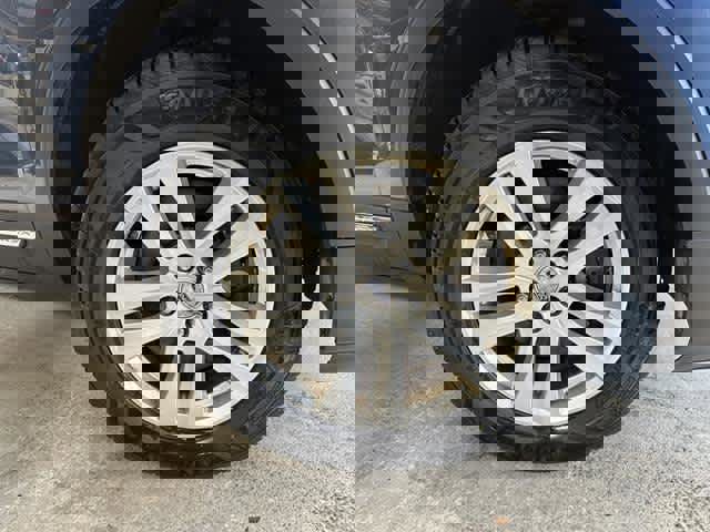 Certified 2018 Ford Explorer XLT image 36